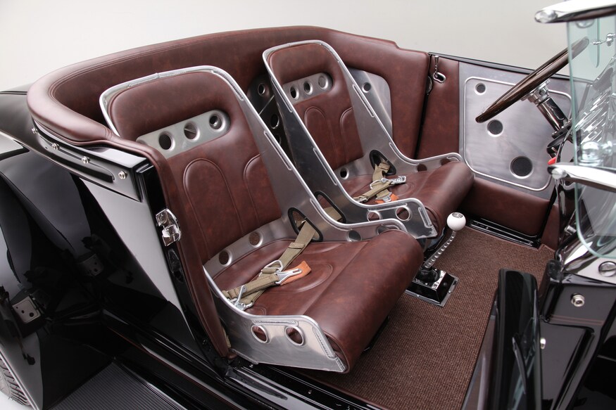 008-1929-ford-roadster-aluminum-seats